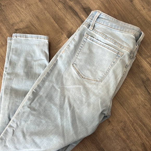 Isabel Light Wash Maternity Jeggings - Picture 3 of 3